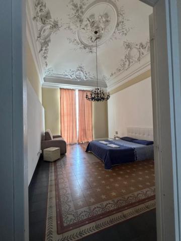 Suite Con Terrazza In Centro Storico Catânia Exterior foto