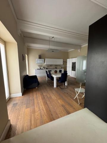 Suite Con Terrazza In Centro Storico Catânia Exterior foto